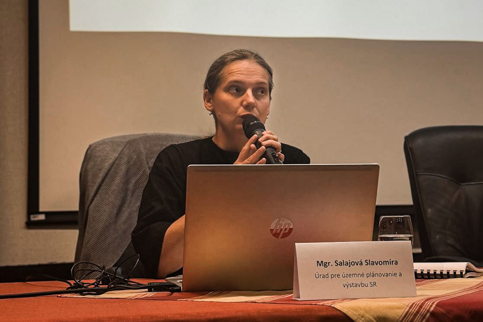 Odborníčka nášho úradu vystúpila na konferencii o katastri nehnuteľností
