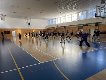 FTVŠaZ UMB je prvou mimočínskou vysokou školou na svete venujúcou sa Shaolinskému kungfu