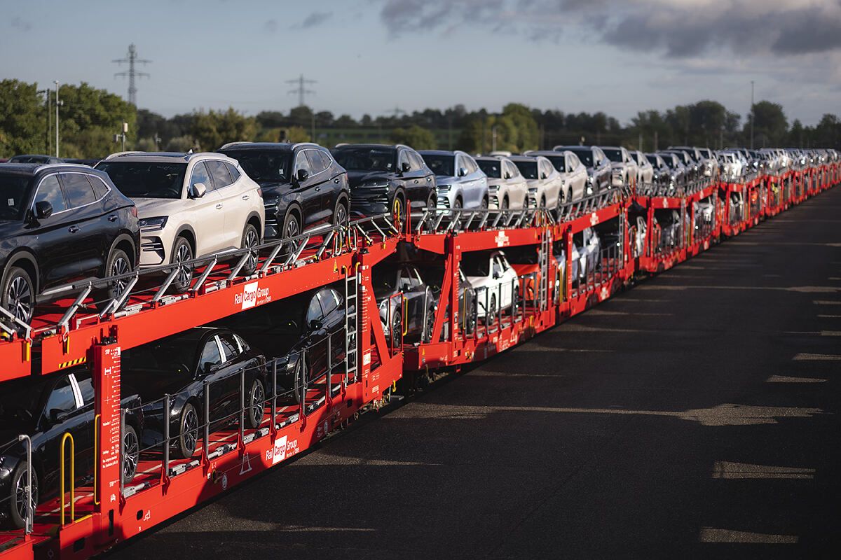 ÖBB Rail Cargo Group hat 200 neue Wagen für Autotransporte angekauft