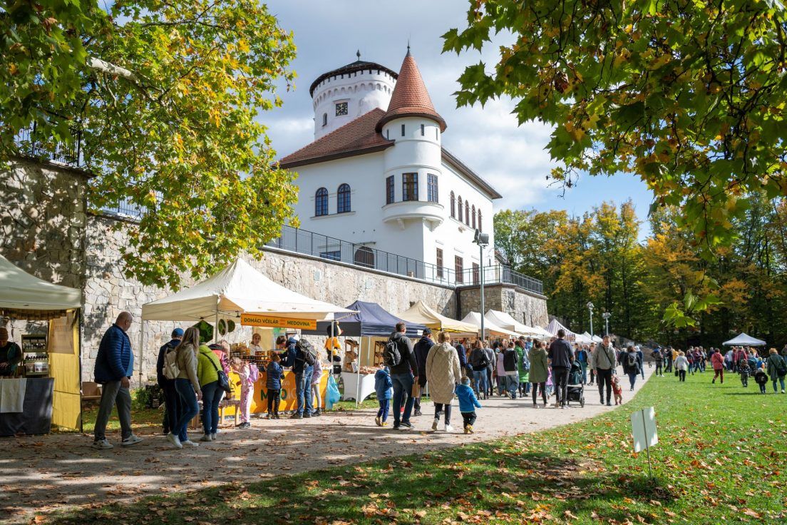 Október v Považskom múzeu