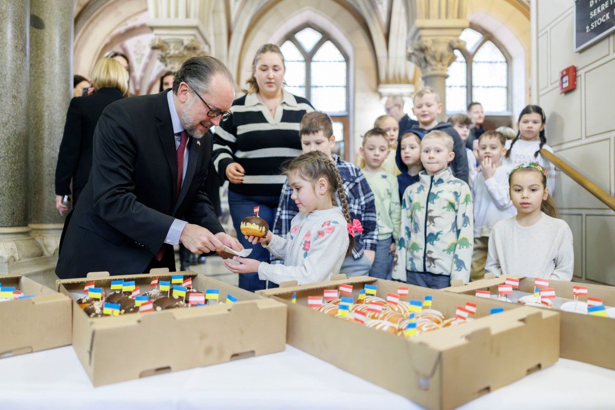 Bundeskanzler Schallenberg: Österreich steht felsenfest an der Seite der Ukraine