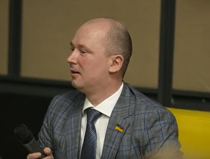 Тарас Тарасенко: Процедура повернення з полону наших військовослужбовців постійно вдосконалюється, щоб забезпечити їм максимальну підтримку