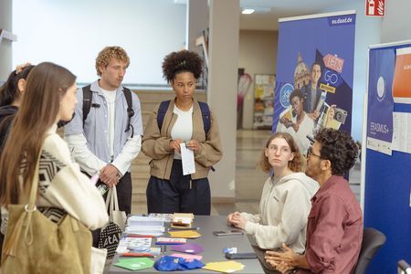 Ein herzlich Willkommen an der Hochschule Trier, liebe Erstsemester!
