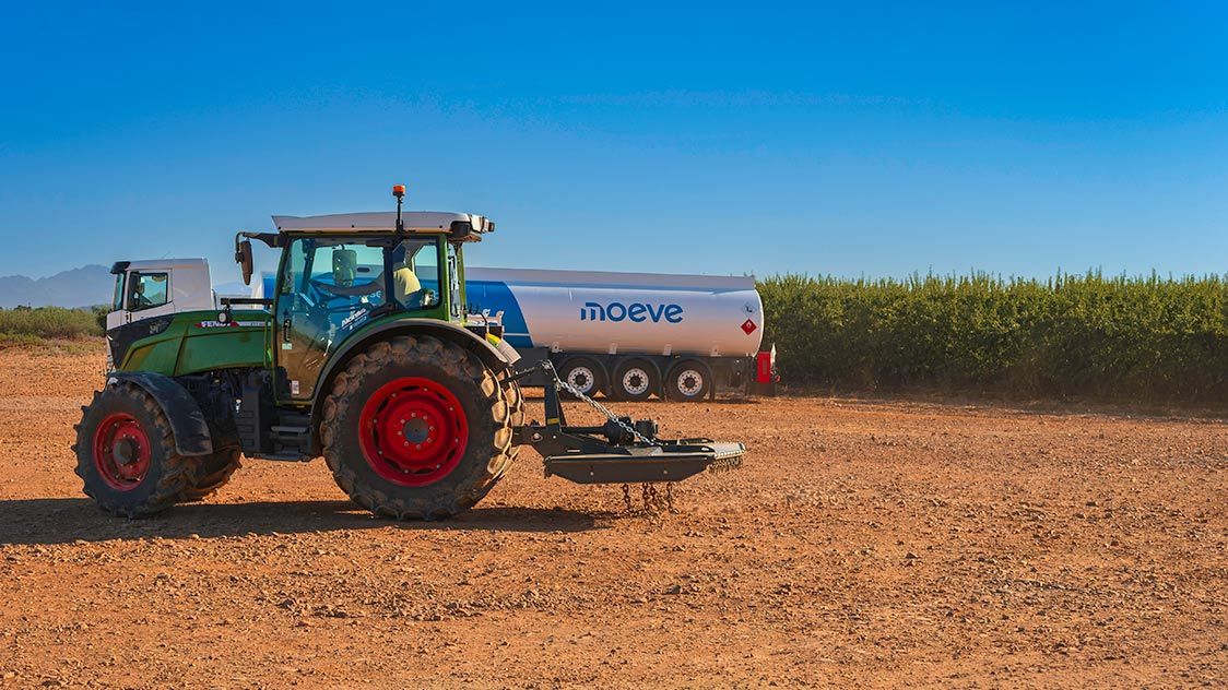 Moeve e ISFA realizan un proyecto piloto de uso de diésel 100% renovable en maquinaria agrícola