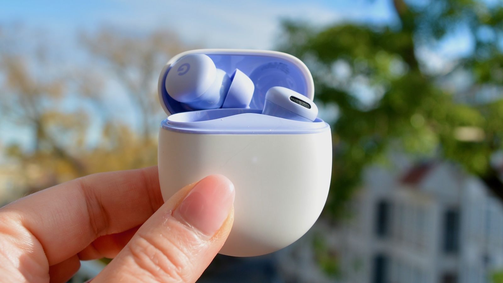 Pixel Buds dostávajú veľkú aktualizáciu. Preklad spustíte dotykom slúchadla