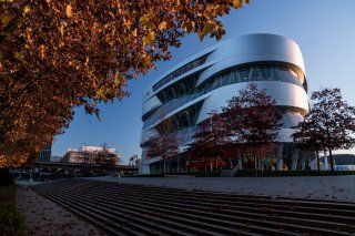 140 Jahre Automobil: Erlebnistag am Mercedes-Benz Museum zum Finale der Welttour mit der neuen S-Klasse