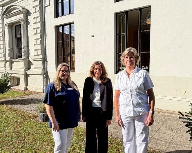 Mehr Zeit für Schmerzpatienten - Praxis Dr. Apitz in Neuruppin erweitert Sprechzeiten