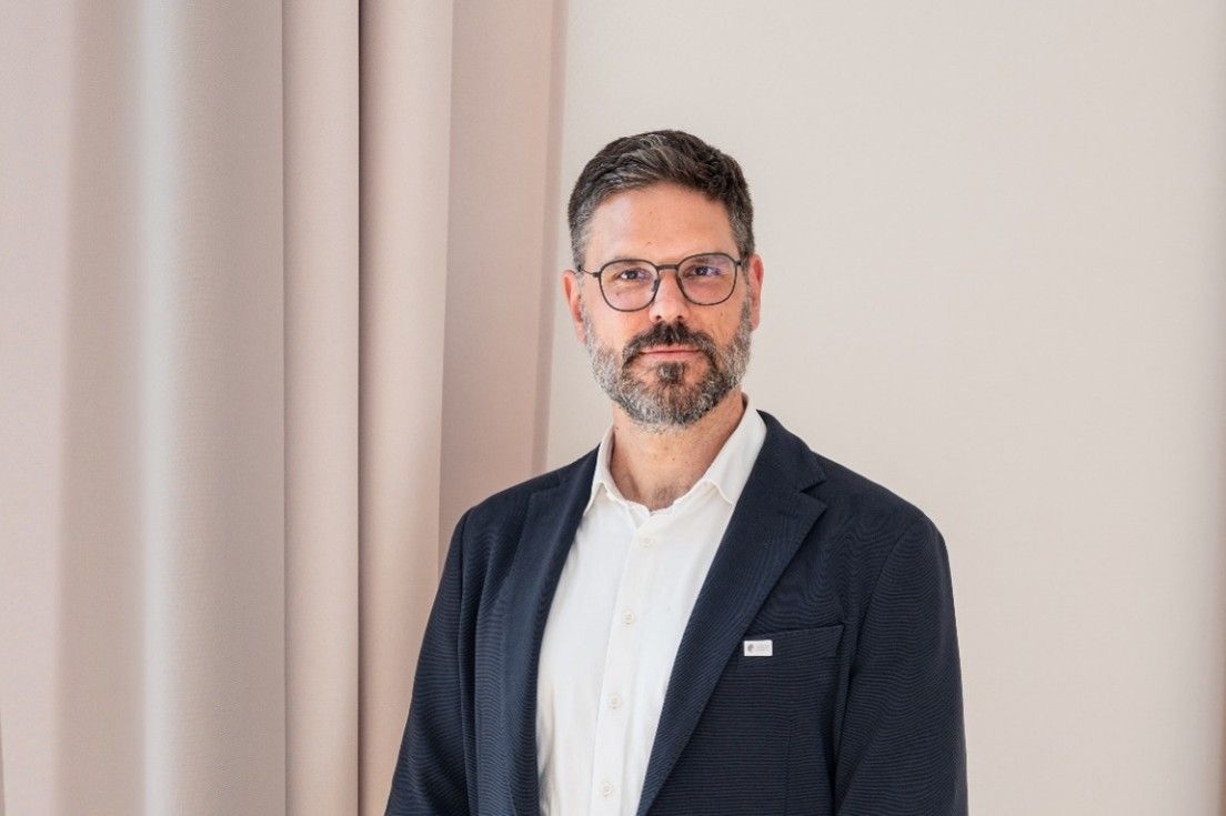 Prof. Michael Sedlmair leitet das Institut gemeinsam mit Dr. Matthias Unbescheiden