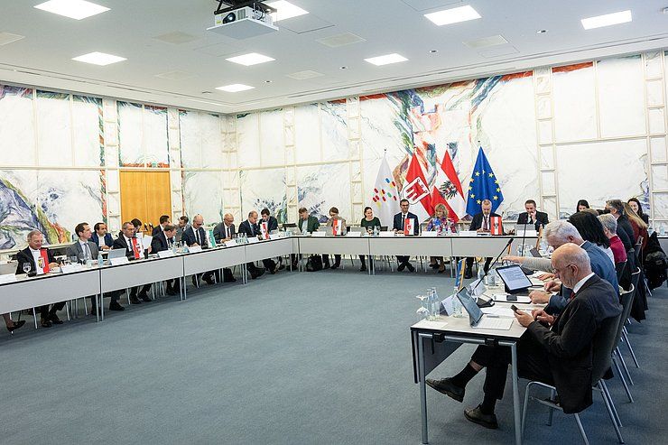 Finanzreferentenkonferenz in Vorarlberg: Tirol geht bei Spritpreisen gegen „Rakete-und-Feder-Effekt“ vor