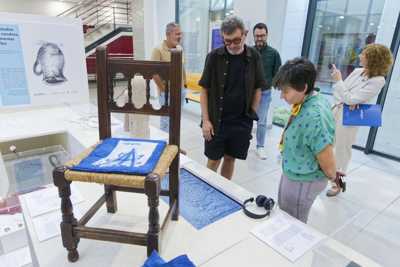 L'UJI acull l'exposició «Custodiar les cendres, alimentar el foc» que comparteix cinc anys de recerca artística del projecte AVAN