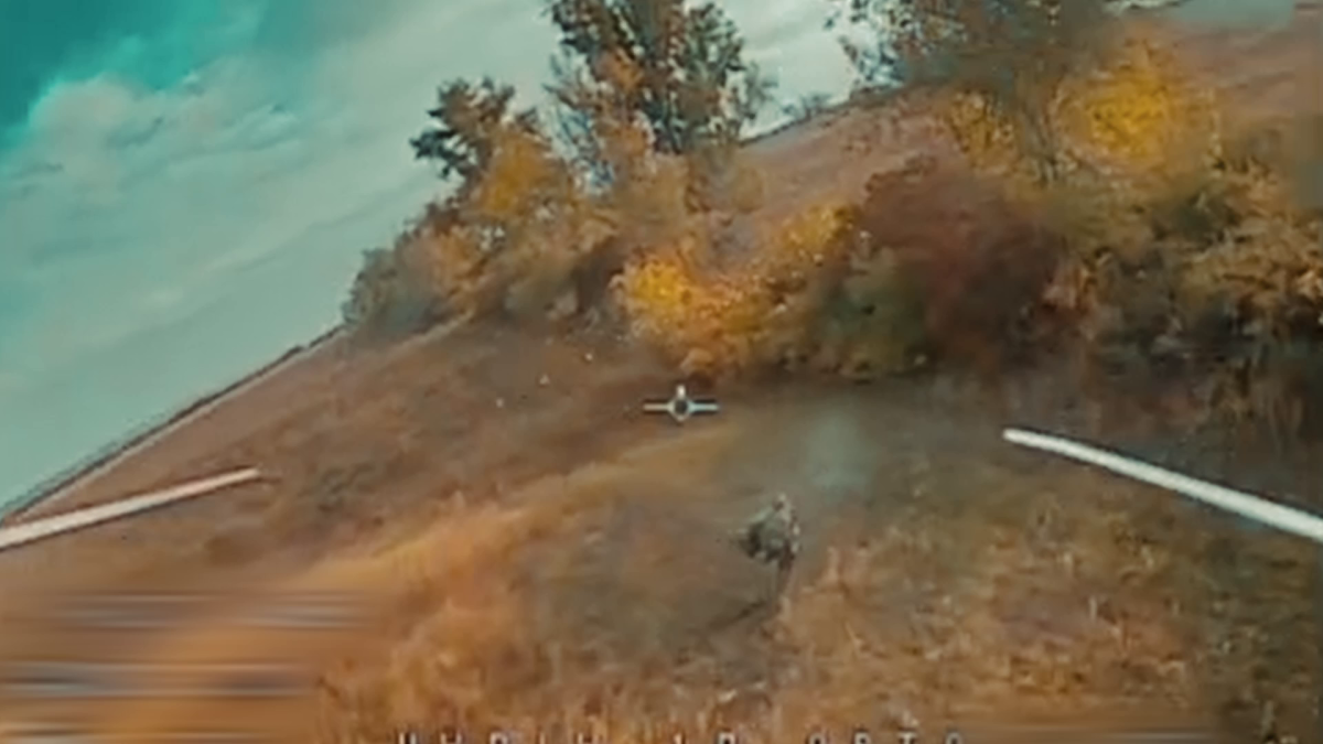 (ВІДЕО) Відкрите поле стало для них останньою перешкодою