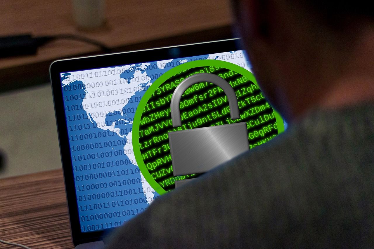 Staré systémy bez aktualizácií otvorili dvere hackerom. Supermarkety prišli o milióny