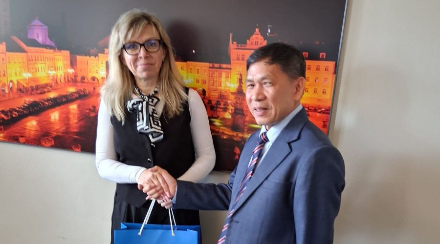 Jihočeskou univerzitu navštívila delegace z Vietnamu