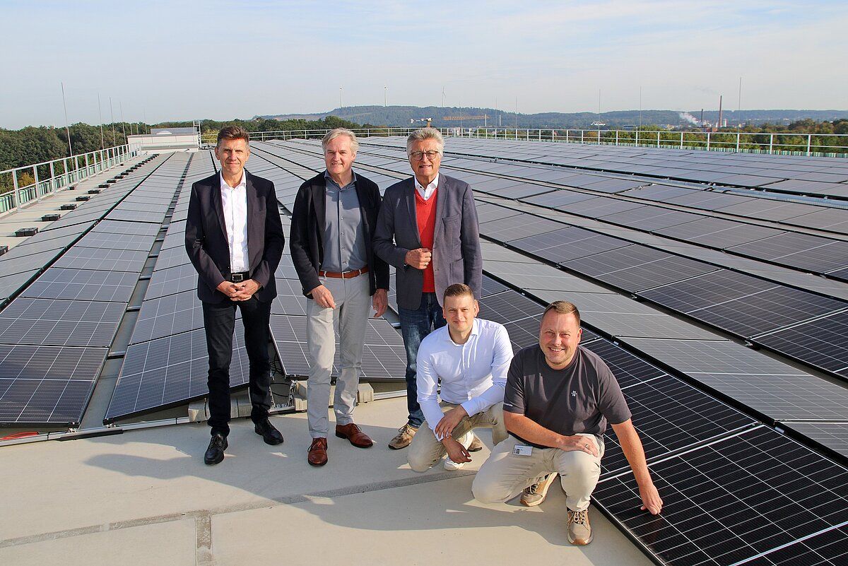 Große Solarstrom-Anlage auf dem Finkenhügel in Betrieb genommen