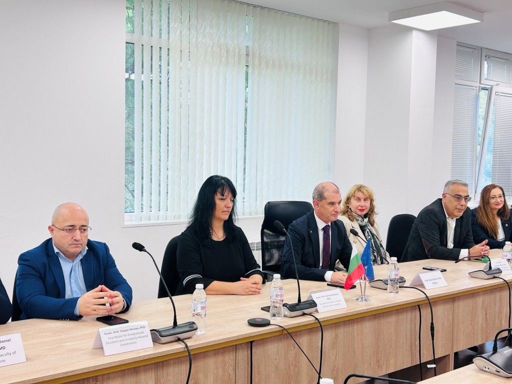 Бургаският държавен университет и Тракийският университет в Одрин разширяват сътрудничеството си в медицината и науката