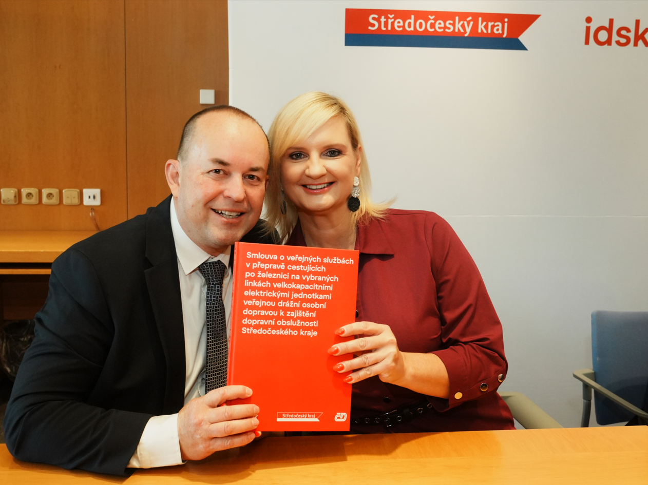 Železniční soutěž století je v cílové stanici, páteřní spojení středních Čech a Prahy zajistí na dalších 30 let České dráhy