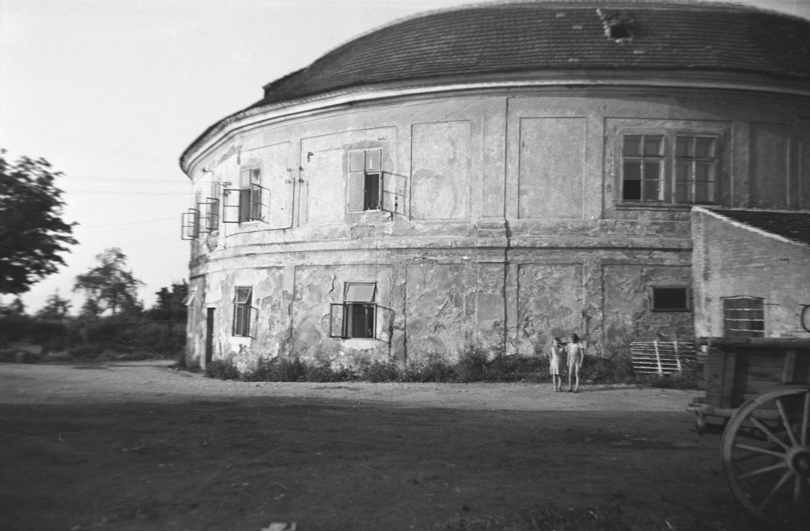 40 000 fotografií, desetiletí na cestách. Židovské muzeum v Praze představuje svět Jiřího Fiedlera