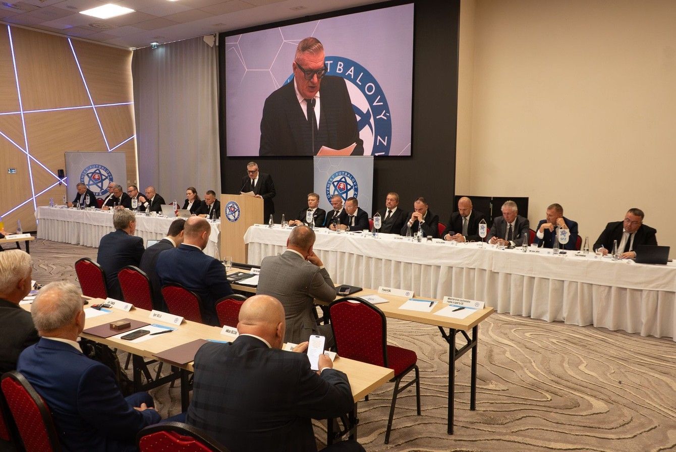 SFZ – Prezident SFZ Ján Kováčik po predčasne skončenej riadnej konferencii: Jediná cesta je vrátiť sa k stolu