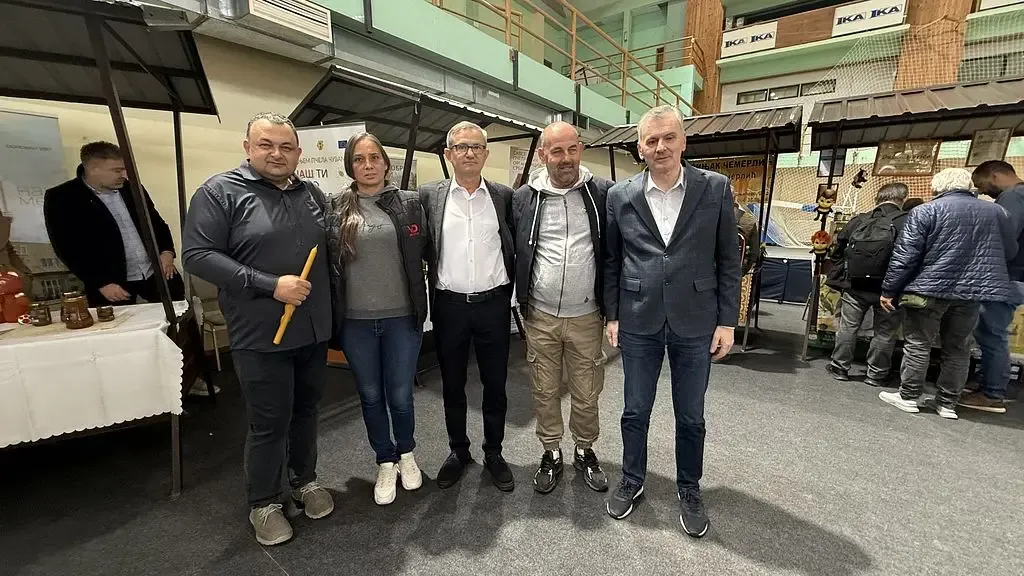 Пчеларство један од темеља на којима почива наша производња хране