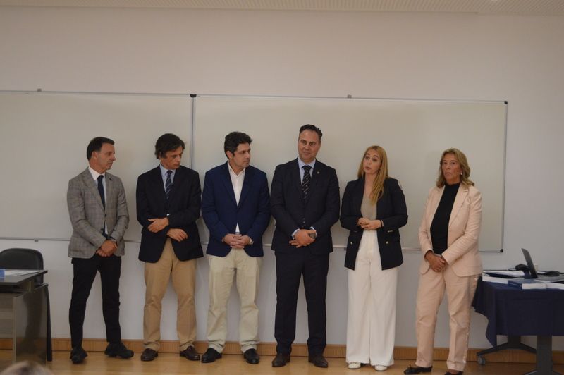 Professor LÃºcio Correia apresenta livro "Regime jurÃ­dico do desporto em Espanha e Portugal"