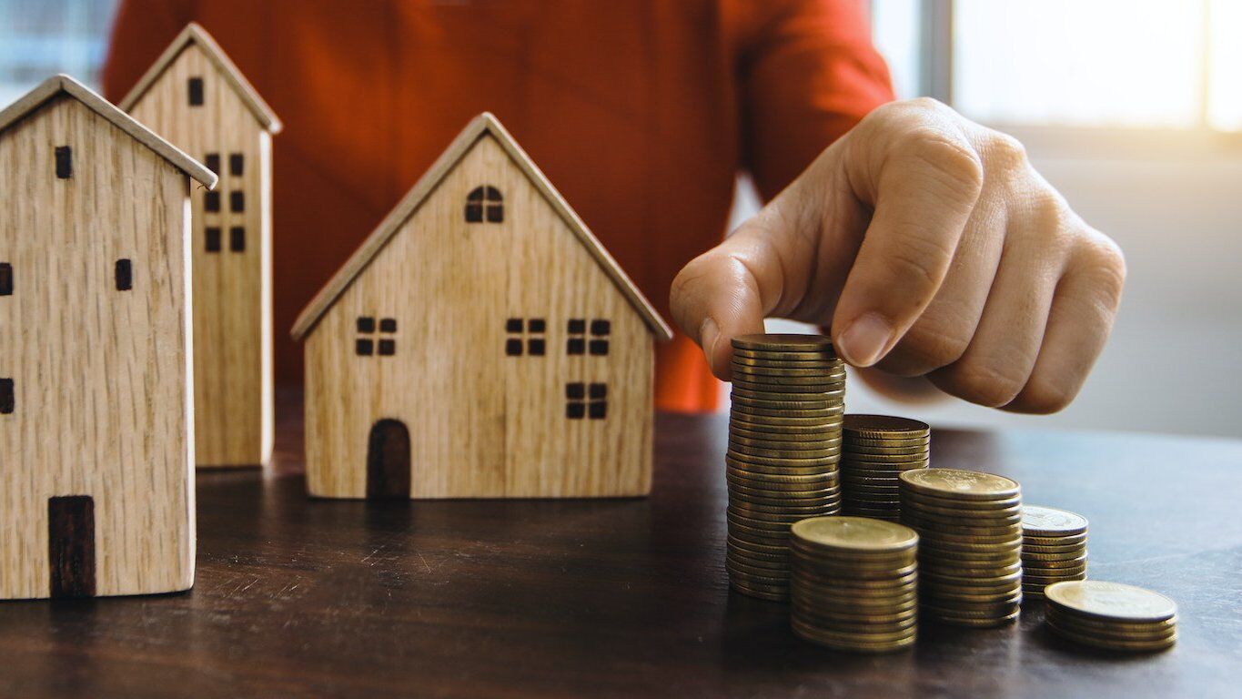 Kam nejlépe investovat peníze aneb proč investovat do nemovitostí