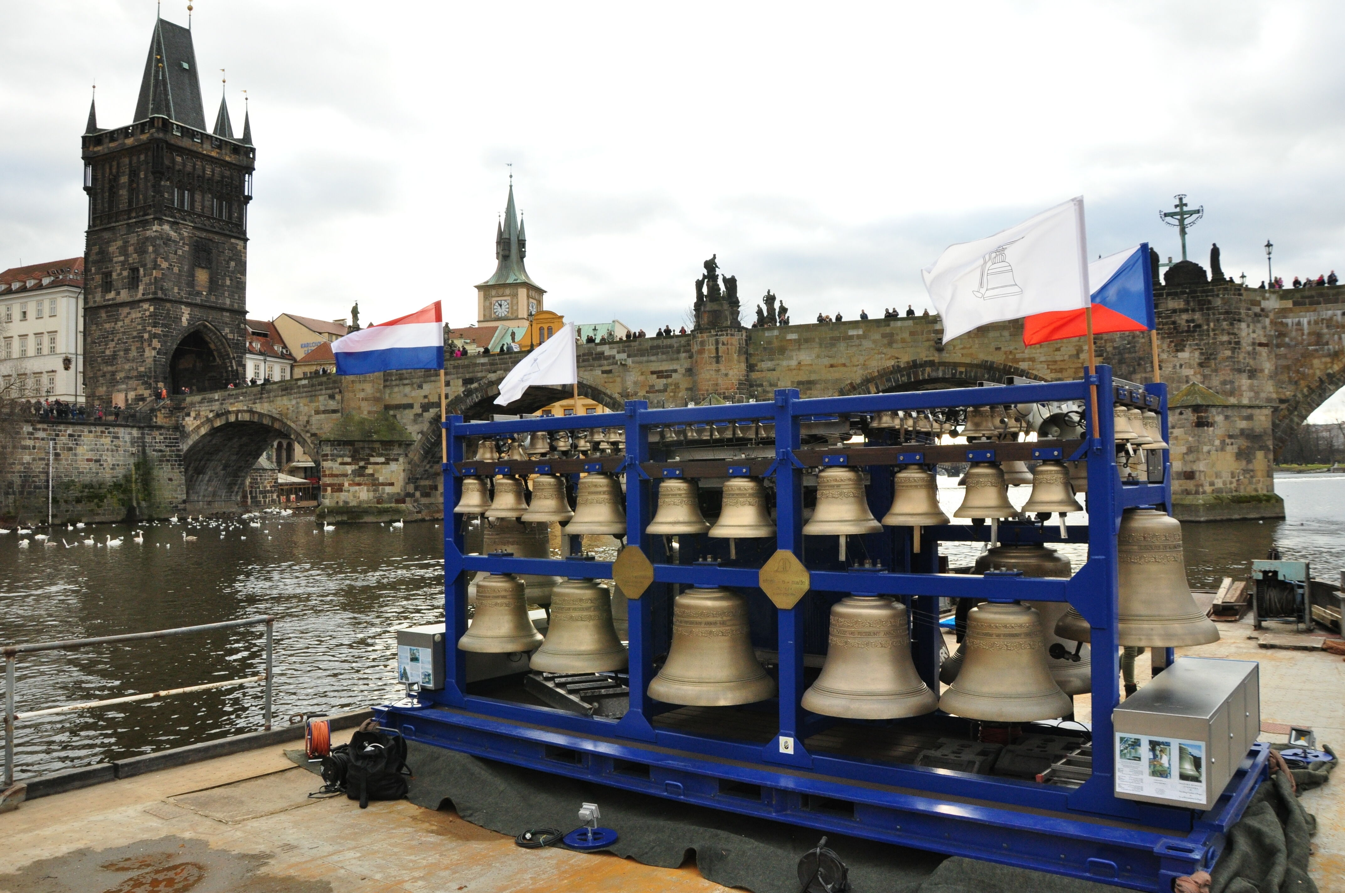 Vánoční koncert zvonohry na Vltavě