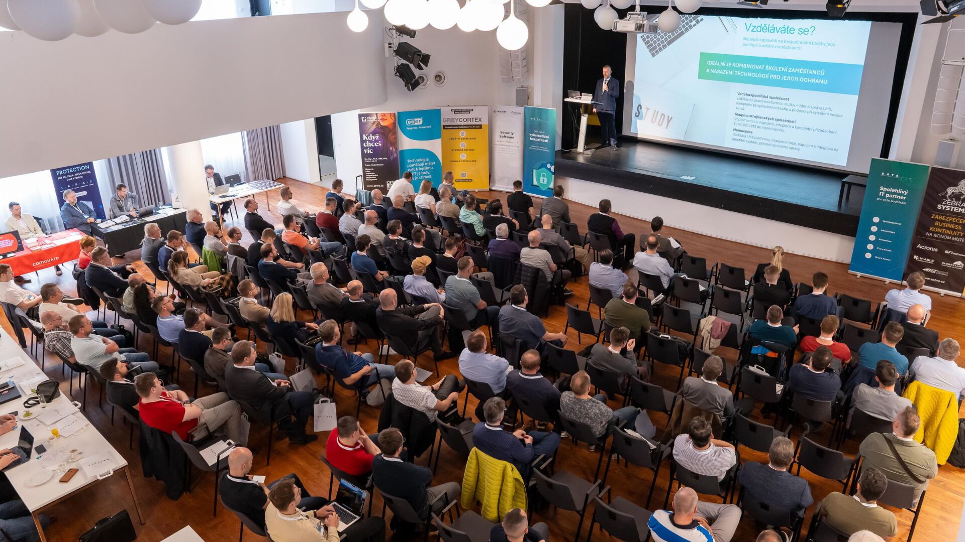 Konference Kyberbezpečnost 2024 v Ostravě:  Úspěšná událost plná odborných přednášek a diskusí