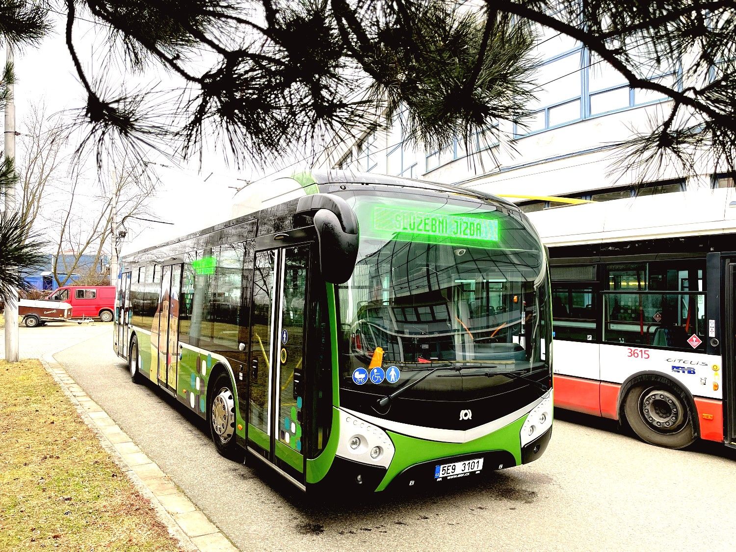 Dopravní podnik města Brna bude měsíc testovat elektrobus