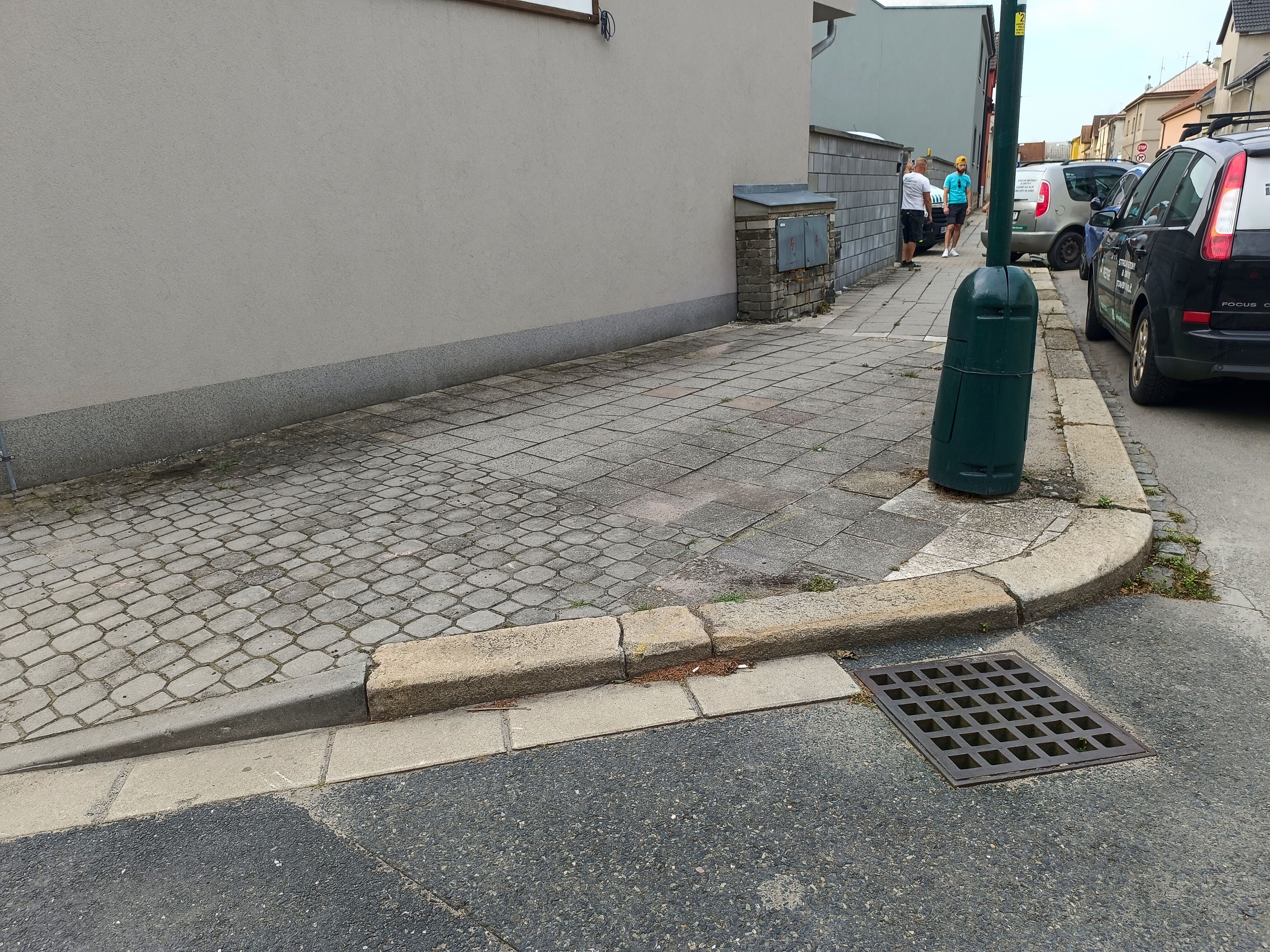 Celá ulice Boženy Němcové bude mít nový povrch