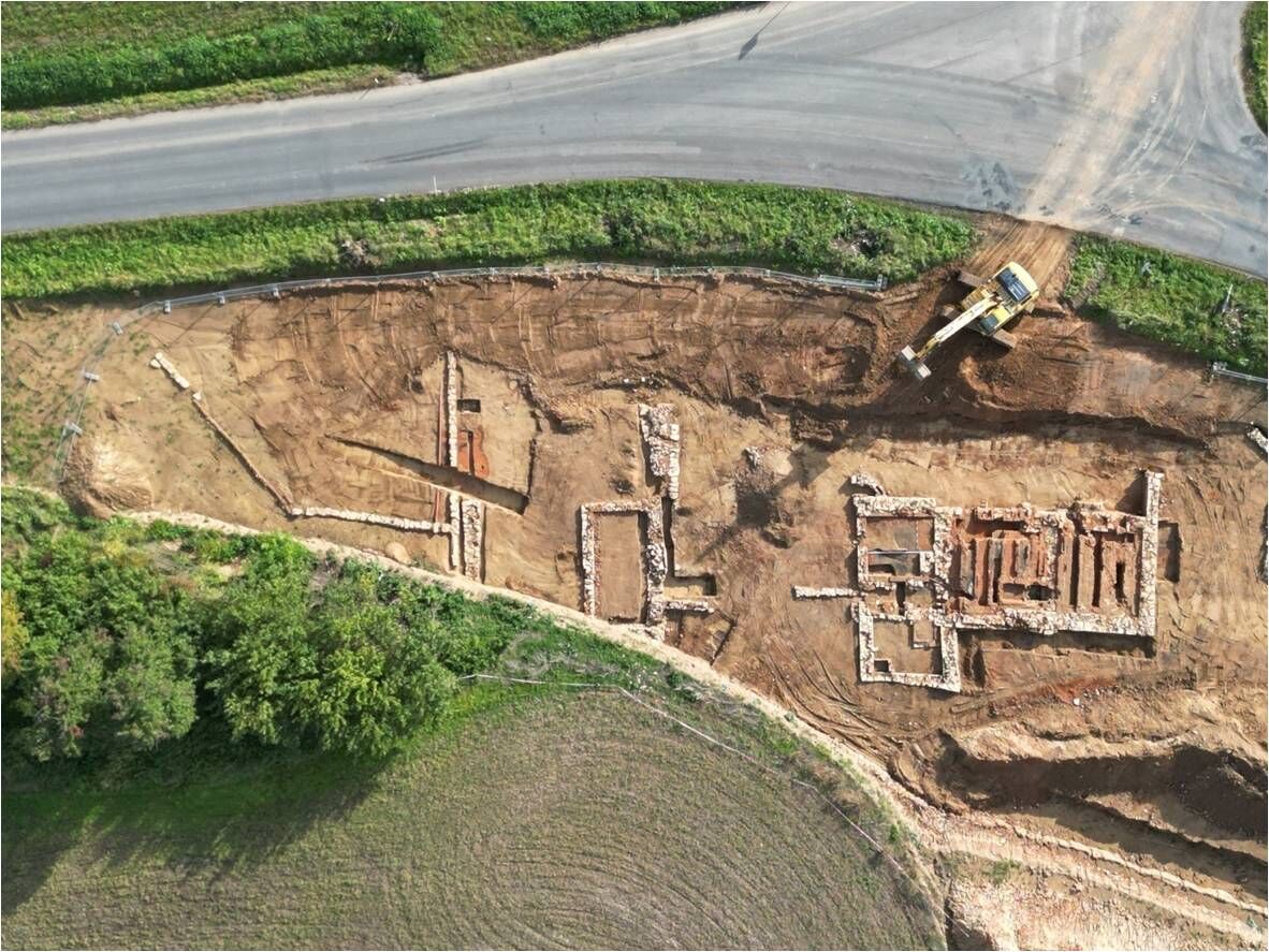 Bývalou cihelnu z 19. století objevili archeologové u Vysokého Mýta