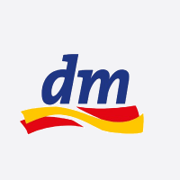 Bilance 2023/2024: Společnost dm investuje do cen, designu prodejen, technologií i udržitelné budoucnosti