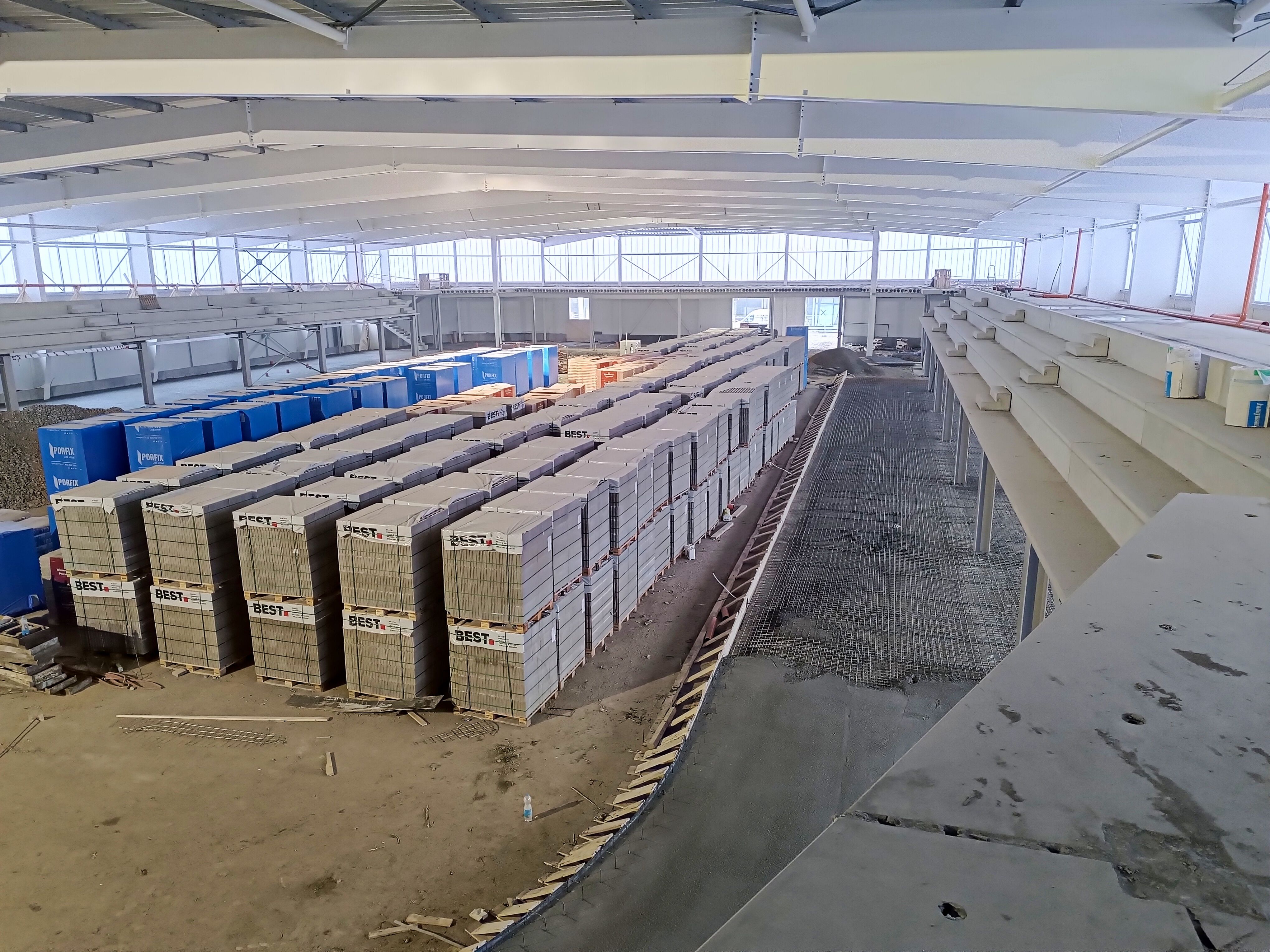 Výstavba pokračuje v interiéru - Zimní stadion má nového ředitele
