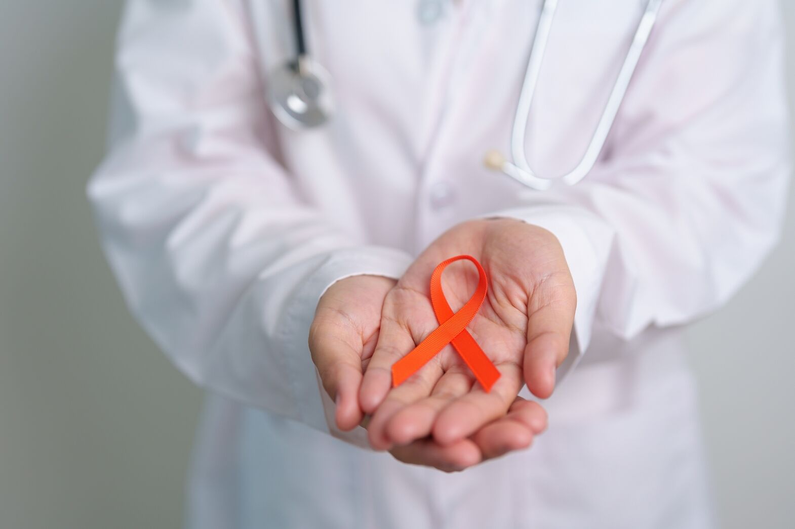 ČPZP: Na léčbu 2 400 pacientů s roztroušenou sklerózou putovalo za pět let 2,3 miliardy korun