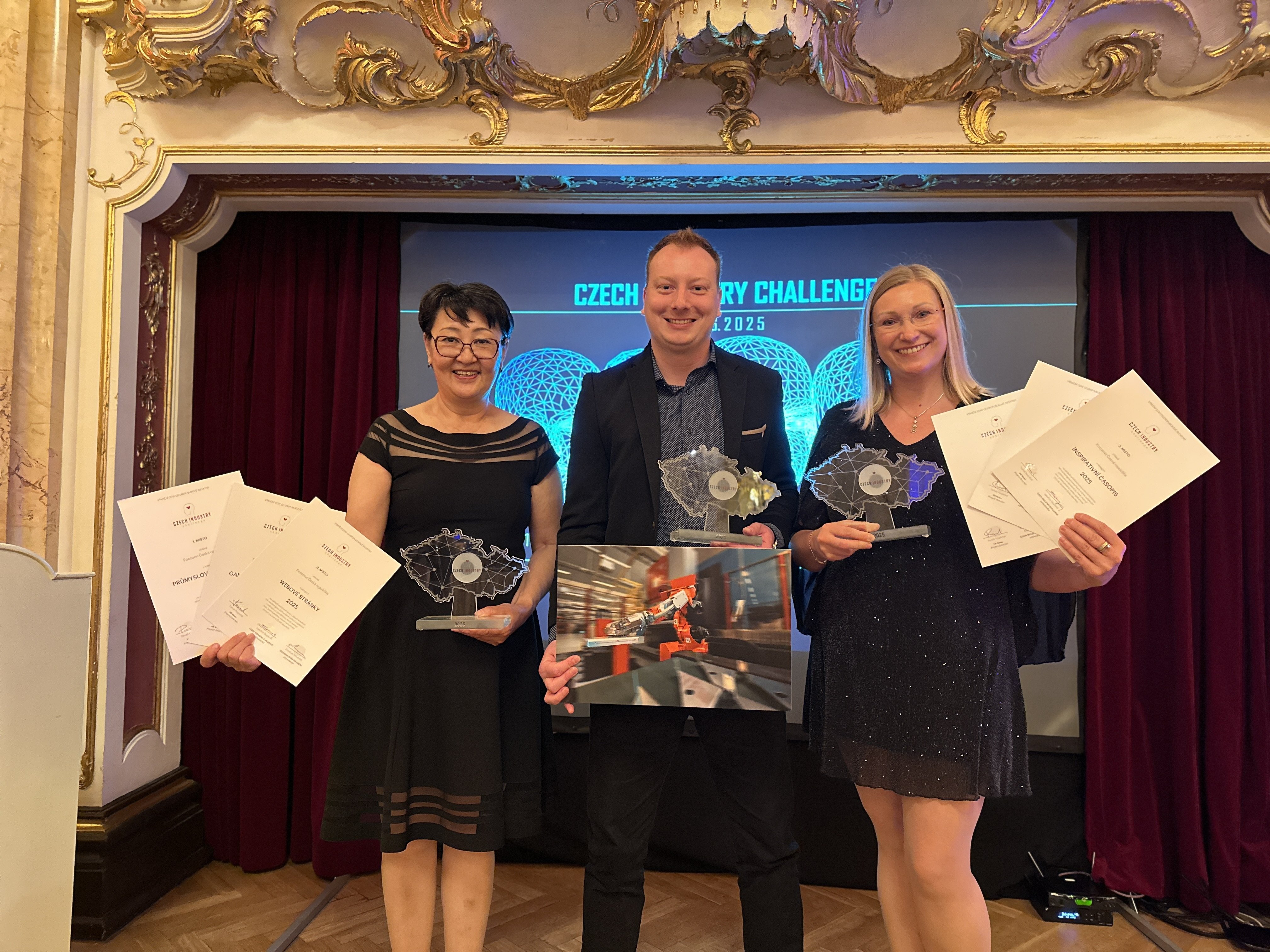 Zlatý hattrick a další trefy do černého pro Foxconn! Czech Industry Challenge ocenila šest jeho projektů