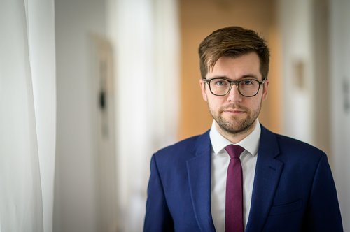 Startuje zákon o lobbování. Otázka je, jestli děravý zákon bude fungovat, říká Michálek