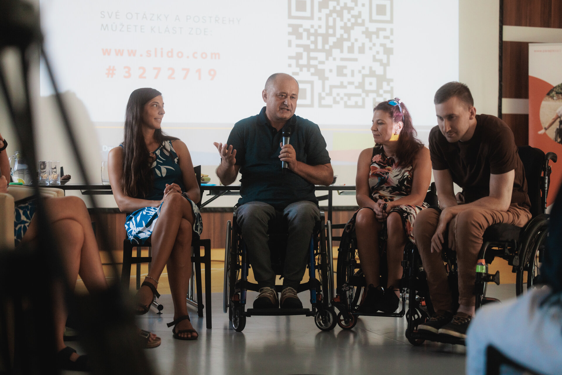 Nový pohled na spinální péči: Fórum SCI Day propojí odborníky i lidi po poranění míchy